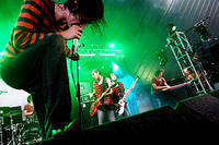2004-08-26 - The (International) Noise Conspiracy från Reading Festival, Reading
