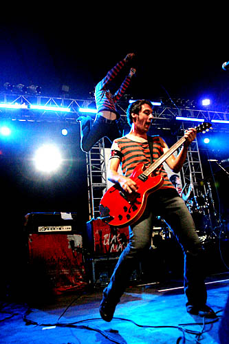 2004-08-26 - The (International) Noise Conspiracy från Reading Festival, Reading