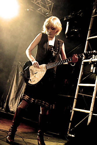 2004-08-26 - Ikara Colt från Reading Festival, Reading