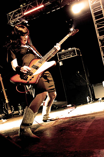 2004-08-26 - Ikara Colt från Reading Festival, Reading