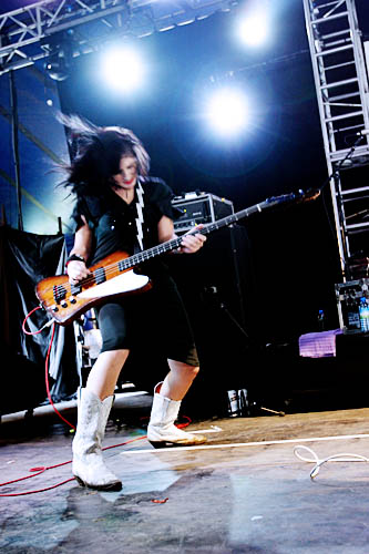 2004-08-26 - Ikara Colt från Reading Festival, Reading