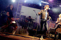 2004-08-26 - Ikara Colt från Reading Festival, Reading