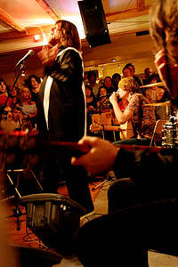 2004-08-30 - The Soundtrack Of Our Lives från Slussens Pensionat, Orust