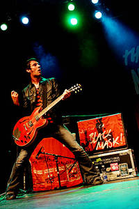 2004-09-09 - The (International) Noise Conspiracy från Heartattack, Stockholm