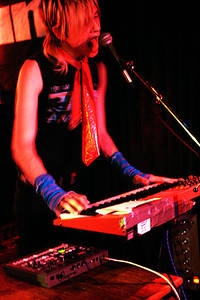 2004-09-08 - Jmyhaze Beatbox från Faktum stödgala, Göteborg