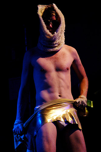 2004-09-25 - Hidden Cameras från Mondo, Stockholm