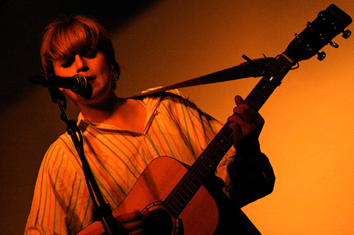 2004-09-30 - El Perro Del Mar från Bommens Salonger, Göteborg 2004-09-30 - El Perro Del Mar från Bommens Salonger, Göteborg