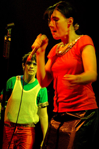 2004-09-30 - Le Tigre från Mondo, Stockholm