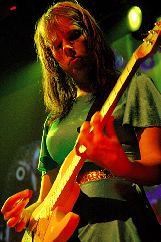 2004-09-30 - Le Tigre från Mondo, Stockholm