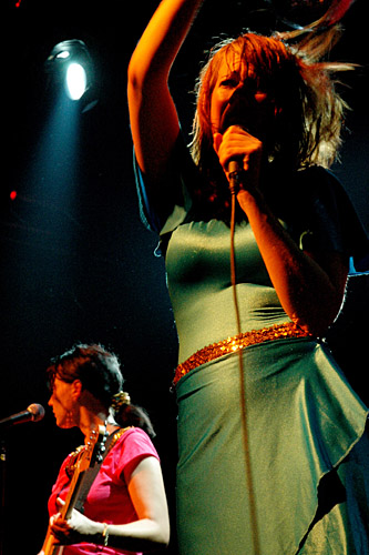 2004-09-30 - Le Tigre från Mondo, Stockholm
