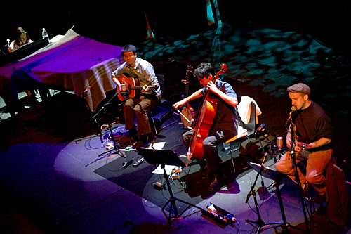 2004-10-02 - The Magnetic Fields från Chinateatern, Stockholm