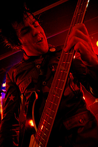 2004-10-02 - The (International) Noise Conspiracy från Debaser Slussen, Stockholm