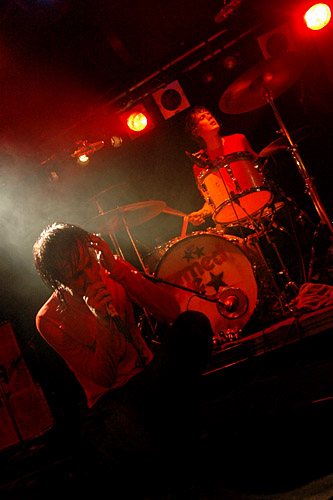 2004-10-02 - The (International) Noise Conspiracy från Debaser Slussen, Stockholm