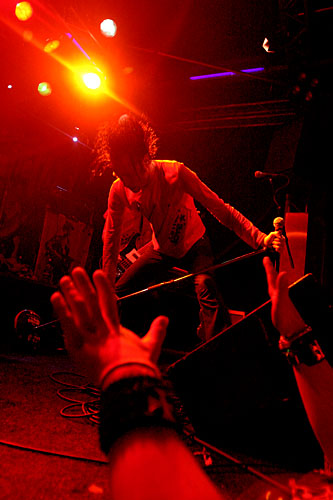 2004-10-01 - The (International) Noise Conspiracy från Sticky Fingers, Göteborg