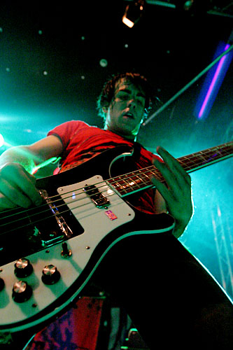 2004-10-01 - The (International) Noise Conspiracy från Sticky Fingers, Göteborg