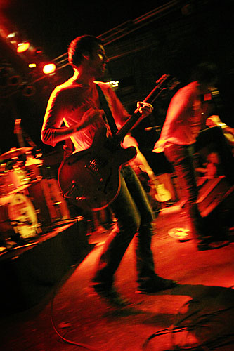 2004-10-07 - The (International) Noise Conspiracy från The Tivoli, Helsingborg