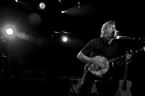 2004-05-24 - Woven Hand från Debaser Slussen, Stockholm