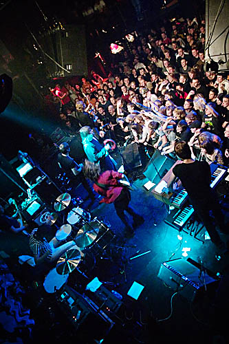 2004-10-28 - The Soundtrack Of Our Lives från The Tivoli, Helsingborg 2004-10-28 - The Soundtrack Of Our Lives från The Tivoli, Helsingborg