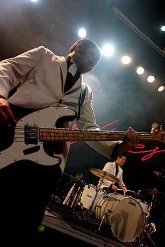 2004-10-30 - The Hives från Trädgår'n, Göteborg 2004-10-30 - The Hives från Trädgår'n, Göteborg