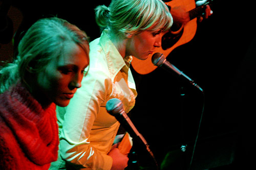 2004-11-04 - Raymond&Maria från Sticky Fingers, Göteborg
