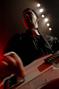 2004-11-06 - The Hives från Cirkus, Stockholm