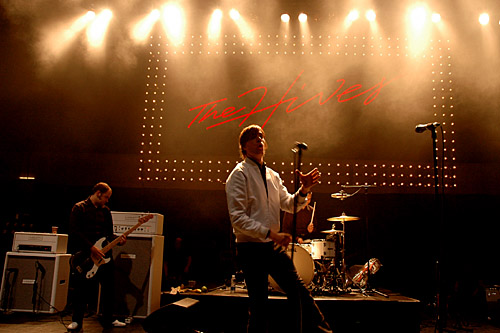 2004-11-06 - The Hives - Soundcheck från Cirkus, Stockholm