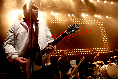 2004-11-06 - The Hives - Soundcheck från Cirkus, Stockholm