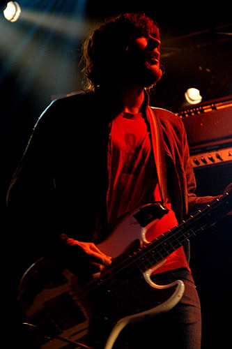 2004-12-02 - Sons of Cyrus från Debaser Slussen, Stockholm