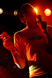2004-12-02 - Sons of Cyrus från Debaser Slussen, Stockholm