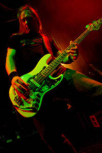2004-12-03 - Mustasch från Nalen, Stockholm