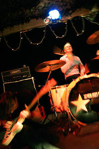 2004-12-21 - Seven feet four från Taj Mahal, Göteborg