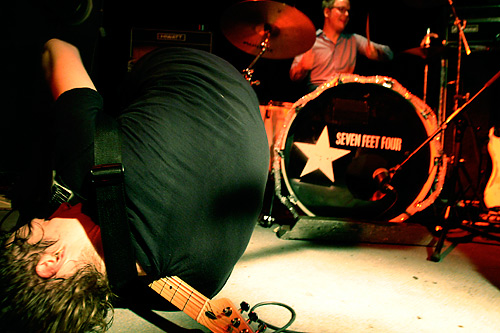 2004-12-21 - Seven feet four från Taj Mahal, Göteborg