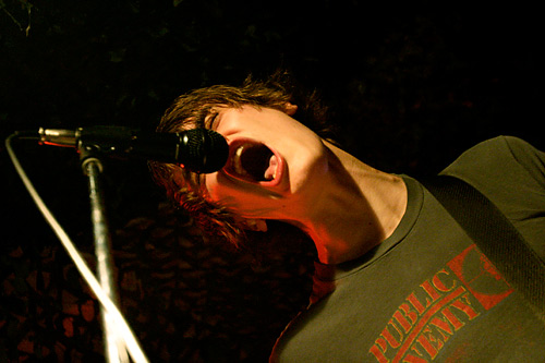 2004-12-21 - Seven feet four från Taj Mahal, Göteborg