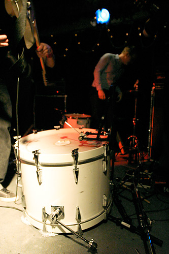 2004-12-21 - Seven feet four från Taj Mahal, Göteborg