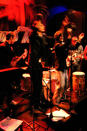 2005-05-06 - Hemstad från Stora Teatern, Göteborg