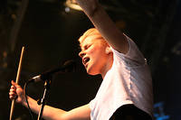 2005-05-28 - Robyn från Popaganda, Stockholm