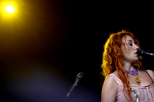 2005-06-17 - Tori Amos från Hultsfredsfestivalen, Hultsfred