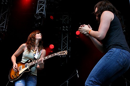 2005-06-17 - The Donnas från Hultsfredsfestivalen, Hultsfred