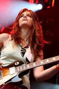 2005-06-17 - The Donnas från Hultsfredsfestivalen, Hultsfred