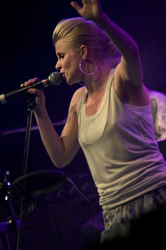 2005-06-17 - Robyn från Hultsfredsfestivalen, Hultsfred