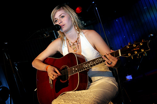 2005-06-18 - Sofia Talvik från Hultsfredsfestivalen, Hultsfred
