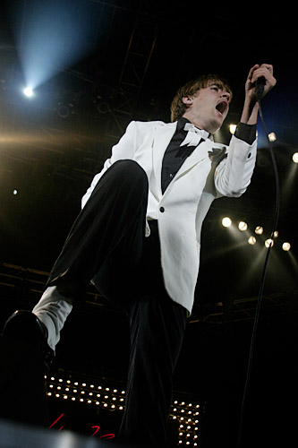 2005-06-17 - The Hives från Hultsfredsfestivalen, Hultsfred