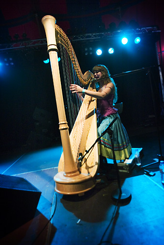 2005-07-04 - Joanna Newsom från Folkets Park, Malmö