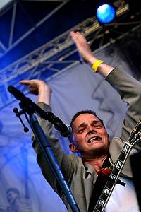 2005-07-07 - Håkan Hellström från Peace & Love, Borlänge