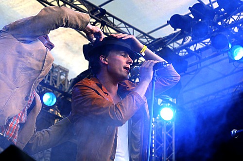 2005-07-07 - Håkan Hellström från Peace & Love, Borlänge