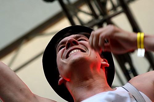 2005-07-07 - Håkan Hellström från Peace & Love, Borlänge
