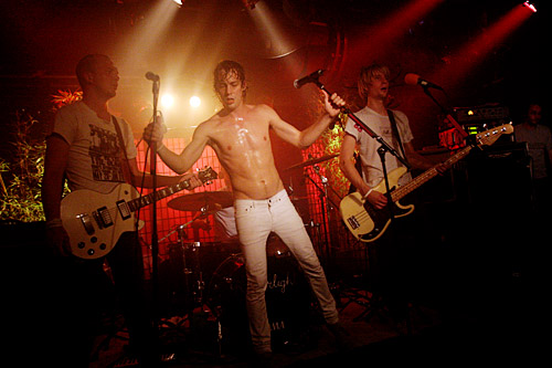 2005-07-25 - Razorlight från Debaser Slussen, Stockholm
