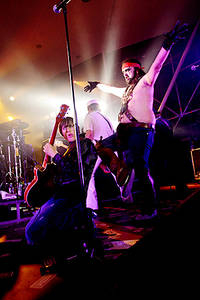 2005-07-29 - Turbonegro från Storsjöyran, Östersund