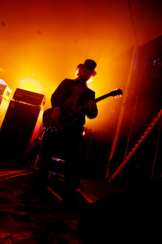 2005-07-29 - Turbonegro från Storsjöyran, Östersund