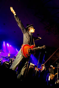 2005-07-29 - Turbonegro från Storsjöyran, Östersund